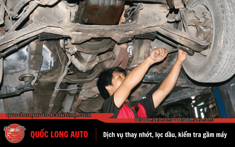 kiểm tra gầm máy