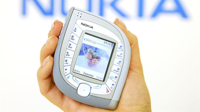 điện thoại có thiết kế kỳ lạ