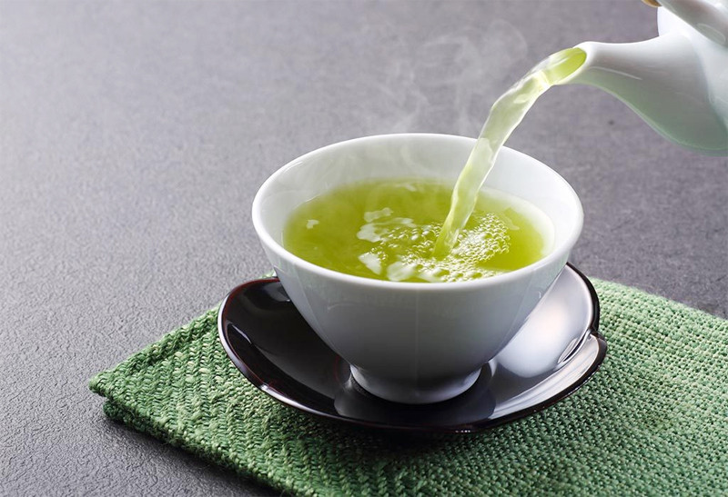 Nhóm người không nên uống trà xanh