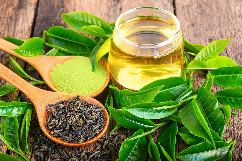 Nhóm người không nên uống trà xanh